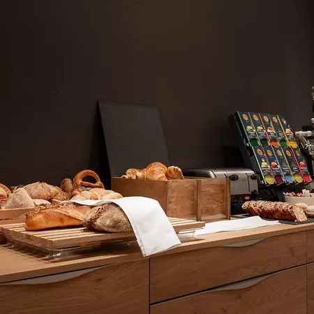 Burgwald - In & Out 4*