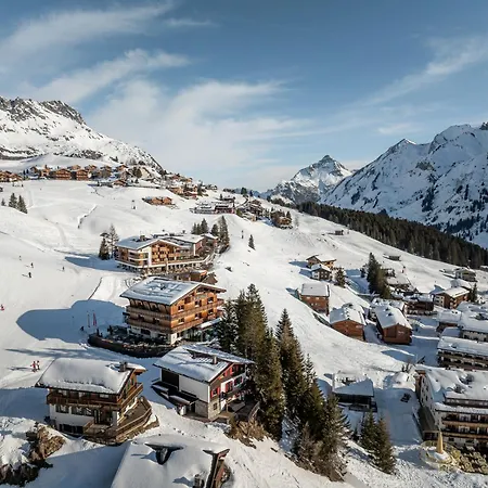Burgwald Hotel 4*