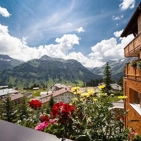 Burgwald Lech am Arlberg
