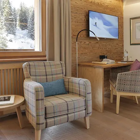 Hotel Burgwald - In & Out 4*