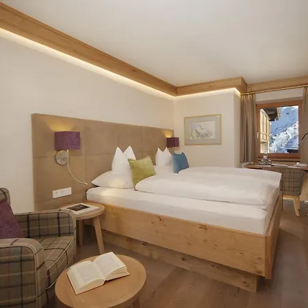 Hotel Burgwald 4*